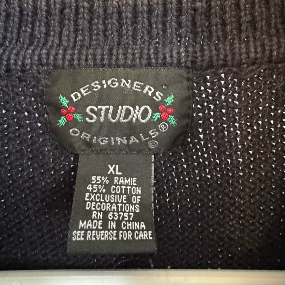 Designers Studio Originals Christmas sweater vest - Picture 3 of 4